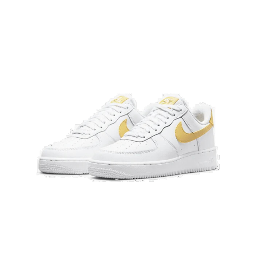 Nike Air Force 1 Low '07 Weiß Saturn Gold