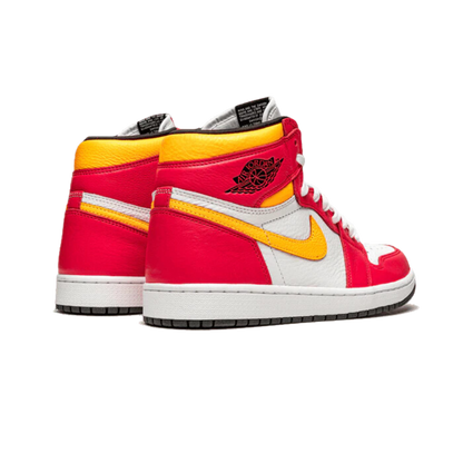 Air Jordan 1 Retro High OG Light Fusion Red