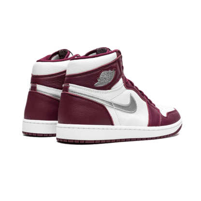 Air Jordan 1 Retro High OG Bordeaux