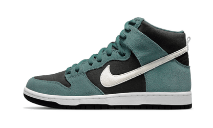Nike Nike Nike SB Dunk High Green Suede - DQ3757-300