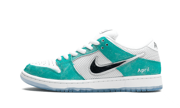 Nike SB Dunk Low April Skateboards (FD2562-400) - Uniquekicks.be