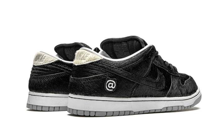 Nike SB Dunk Low BE@RBRICK Medicom Toy (CZ5127-001) - Uniquekicks.be