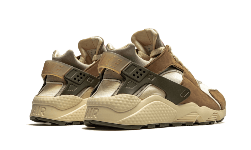 Nike Stussy Air Huarache Desert Oak (DD1381-200) - Uniquekicks.be